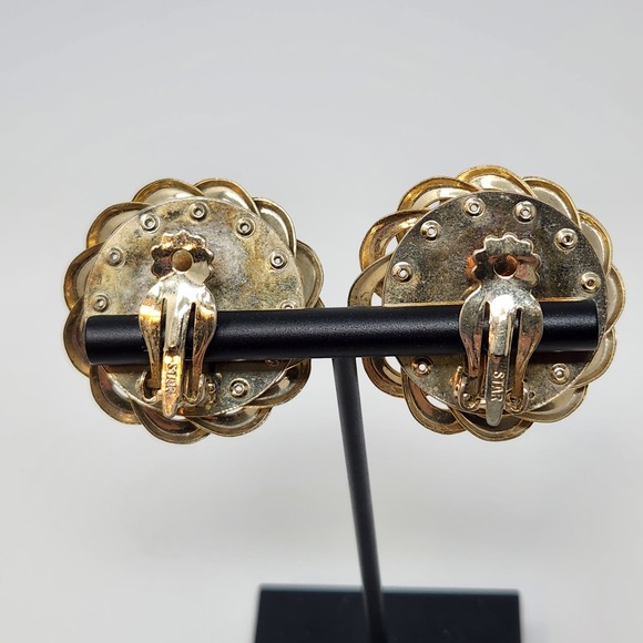 Star Vintage Brand Gold Tone Pinwheel Round Clip On Earrings Statement Jewelry - Picture 4 of 6